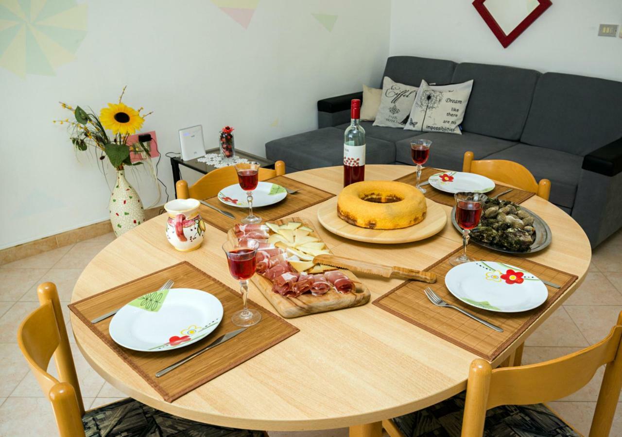 אומאג Apartment Dora מראה חיצוני תמונה